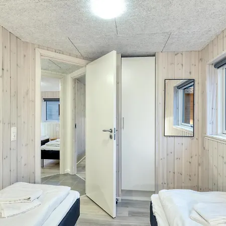 Cozy In With Sauna Jesendorf